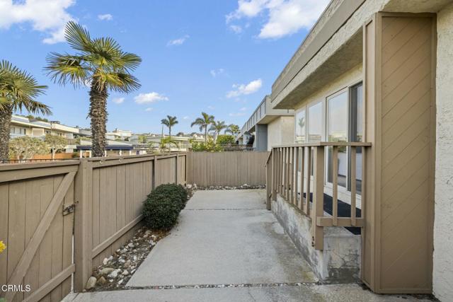 Detail Gallery Image 42 of 56 For 137 Mainsail Ct, Port Hueneme,  CA 93041 - 3 Beds | 2/1 Baths