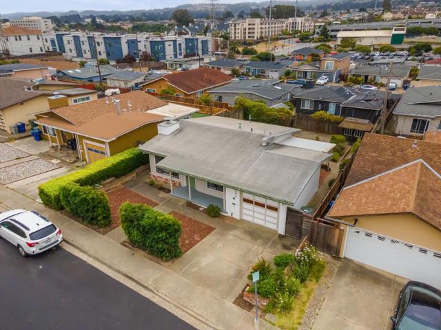1293 Baywood Avenue, South San Francisco CA: https://media.crmls.org/mediaz/1390f3f4-af17-4004-9198-94ed8799f8ad.jpg
