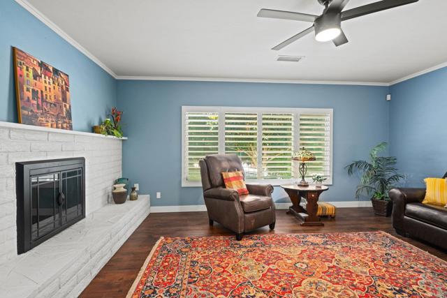 620 Sunset Drive, Vista CA: https://media.crmls.org/mediaz/13927b90-2178-45a7-a61b-39f113e61cd3.jpg