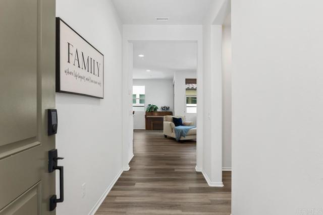 712 Gemstone Drive, San Marcos CA: https://media.crmls.org/mediaz/13929267-d469-45fe-8ec2-44af1889be0c.jpg