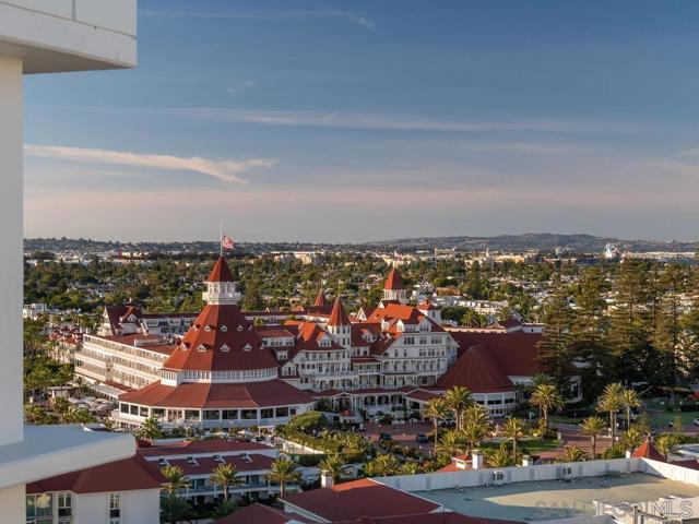 1720 Avenida del Mundo, Coronado CA: https://media.crmls.org/mediaz/1393360d-8c26-48b4-84f6-716527b380b2.jpg
