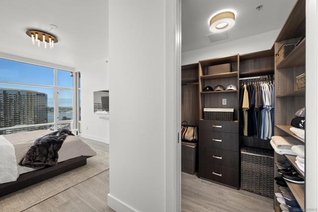 550 Front Street, San Diego CA: https://media.crmls.org/mediaz/1396364d-f53e-4fbb-af12-a08b1c769b6b.jpg
