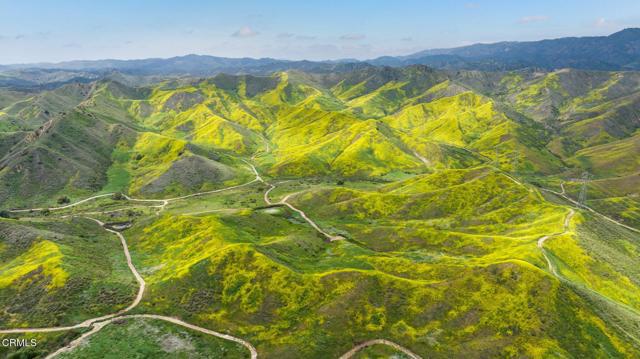 0 Dickenson Road, Santa Paula CA: https://media.crmls.org/mediaz/13963f92-9340-4274-bf19-3a7e7a28c533.jpg