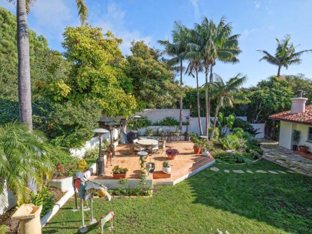 32524 Seacliff Drive, Rancho Palos Verdes CA: https://media.crmls.org/mediaz/1396d351-1ec5-4652-93a2-60504f93a21c.jpg