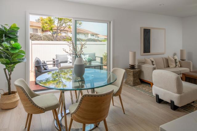 1829 Forestdale Dr, Encinitas CA: https://media.crmls.org/mediaz/1398ed37-57a6-46ea-b319-43b0024b4963.jpg