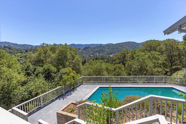13434 Old Oak Way, Saratoga CA: https://media.crmls.org/mediaz/139992f8-023b-4538-a4ca-887fdb879d6e.jpg