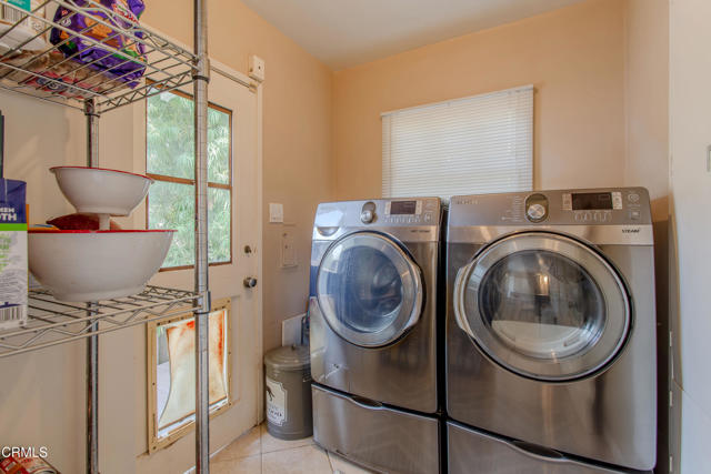 2727 Hollister Terrace, Glendale CA: https://media.crmls.org/mediaz/139ad1ce-f76f-435a-aa6d-a9959198ee28.jpg