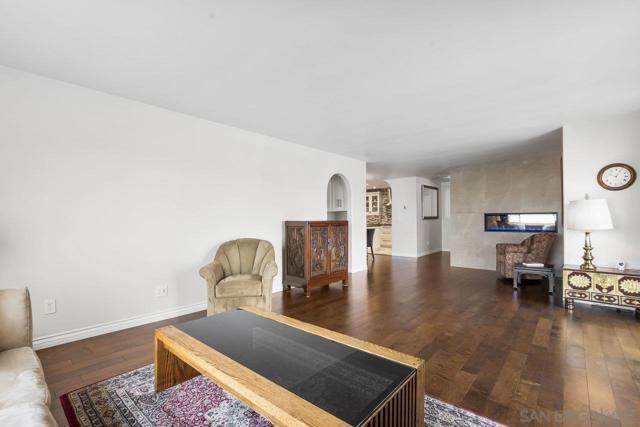 2244 2nd Avenue, San Diego CA: https://media.crmls.org/mediaz/139b586a-351e-4e62-9e6c-9de60254a3c0.jpg
