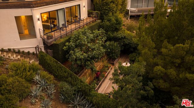 4 Bed Home for Sale in Los Angeles, California