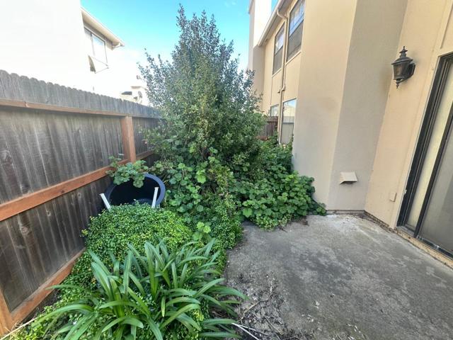 130 Nissen Road, Salinas CA: https://media.crmls.org/mediaz/139e1990-f0aa-4759-b930-310a8baaeb44.jpg