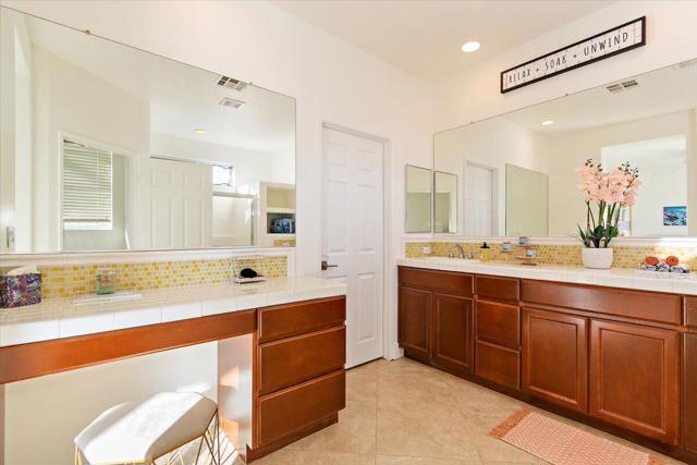 47450 Manteca Court, Indio CA: https://media.crmls.org/mediaz/139edc75-ec1b-4e10-9b95-b86e24c3079d.jpg