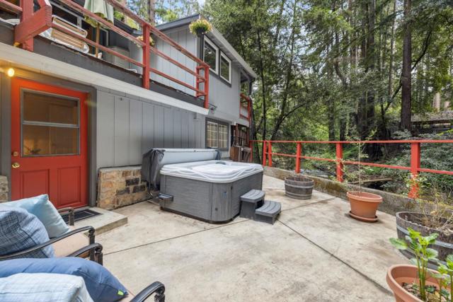 495 Primavera Road, Boulder Creek CA: https://media.crmls.org/mediaz/13a1b687-a60f-4365-9496-fc0cf18709de.jpg