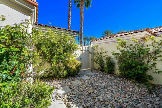 149 Rain Bird Circle, Palm Desert CA: https://media.crmls.org/mediaz/13a1d48c-45a5-41c6-b586-2070651aa669.jpg