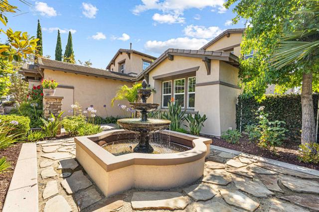 6839 Helenite Pl, Carlsbad CA: https://media.crmls.org/mediaz/13a21aad-9c79-40a1-a711-3c9c03487391.jpg