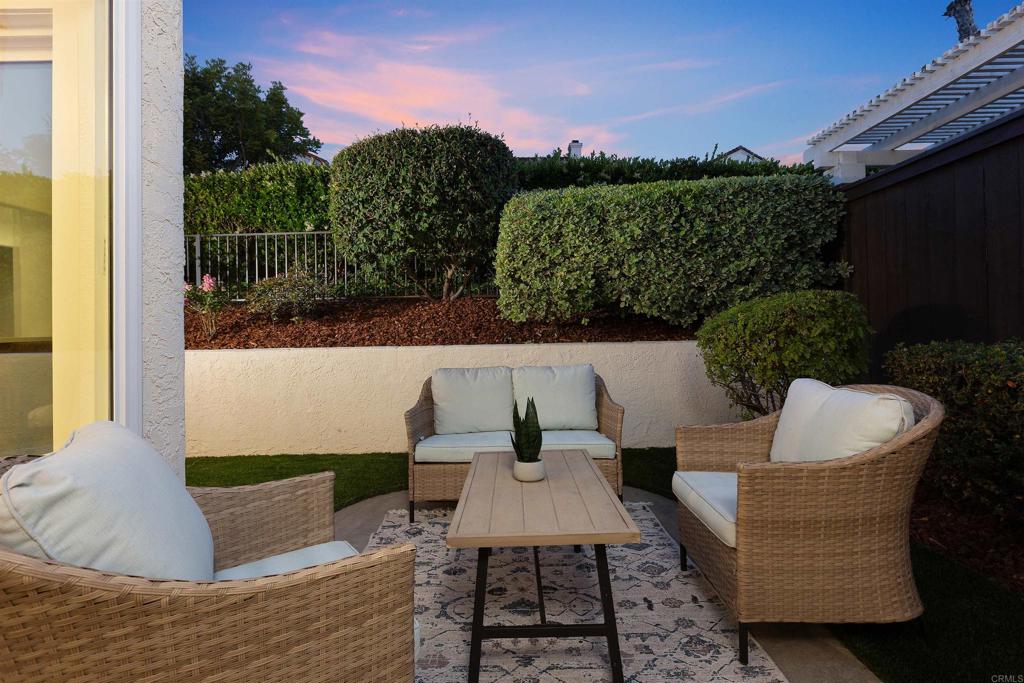 12117 Putting Green Row - photo 6