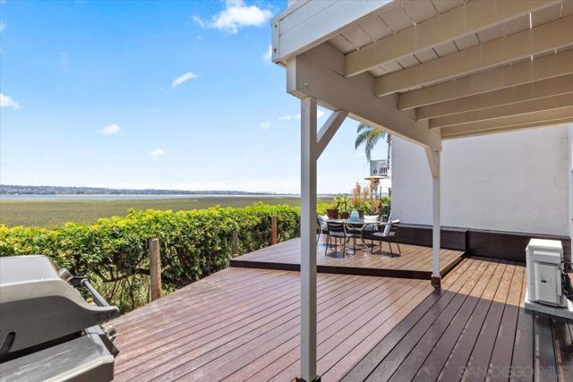 4007 Crown Point Drive, San Diego CA: https://media.crmls.org/mediaz/13a382e1-68c9-4261-b145-300a04237c8f.jpg