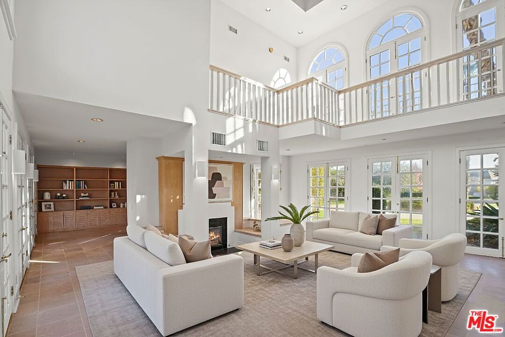 MLS #25602713 image #23