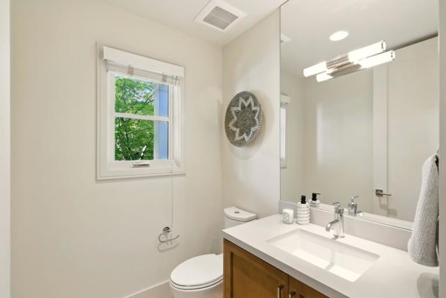 958 California Street, Mountain View CA: https://media.crmls.org/mediaz/13a4eb33-9301-475d-bc7a-6e54de0aedf0.jpg