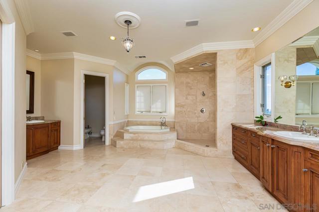 14440 Ridge Ranch Rd, Valley Center CA: https://media.crmls.org/mediaz/13a51908-deed-433b-a940-ad5019d2eec2.jpg