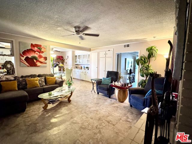 3704 W 111th Place, Inglewood CA: https://media.crmls.org/mediaz/13a51e67-50ab-41eb-9d71-d896a4a5d478.jpg
