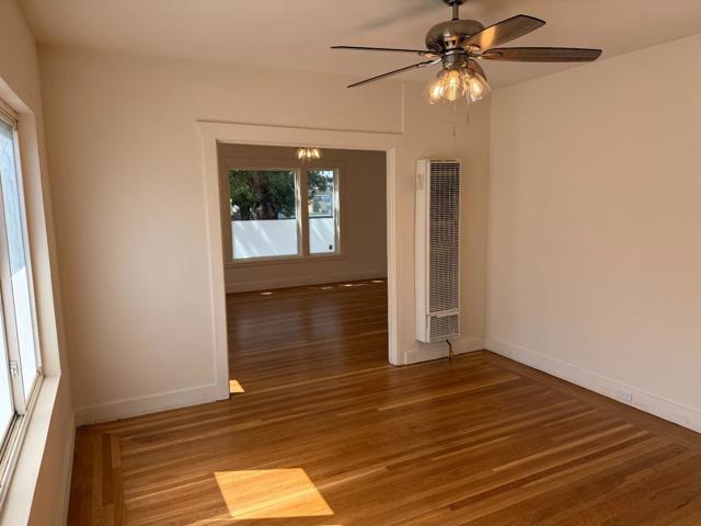 3050 22nd Avenue, Oakland CA: https://media.crmls.org/mediaz/13a85116-e25f-4db0-b0cc-95892f78cb17.jpg