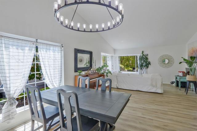 15549 Vista Vicente Dr, Ramona CA: https://media.crmls.org/mediaz/13a8fe76-6073-4e80-bc61-f56948c5cb41.jpg