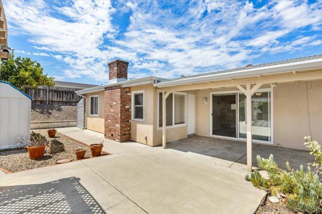 16881 Bellota, San Diego CA: https://media.crmls.org/mediaz/13a93846-6f33-4d7f-862f-9288a5fb240f.jpg