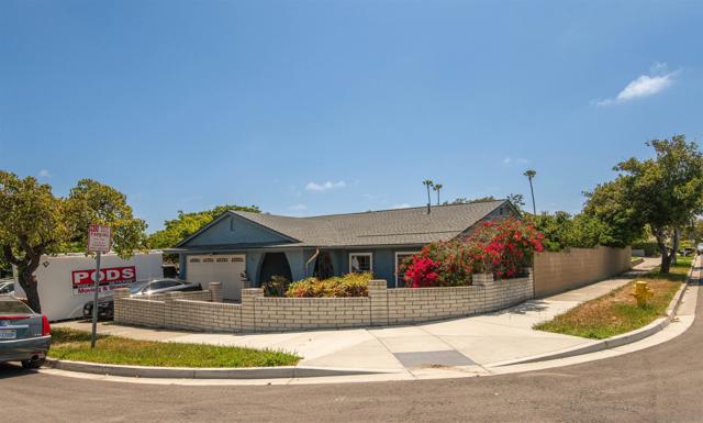 2701 Harriet St, Oceanside CA: https://media.crmls.org/mediaz/13a95a38-a706-4552-a4cf-8b4f9530937f.jpg