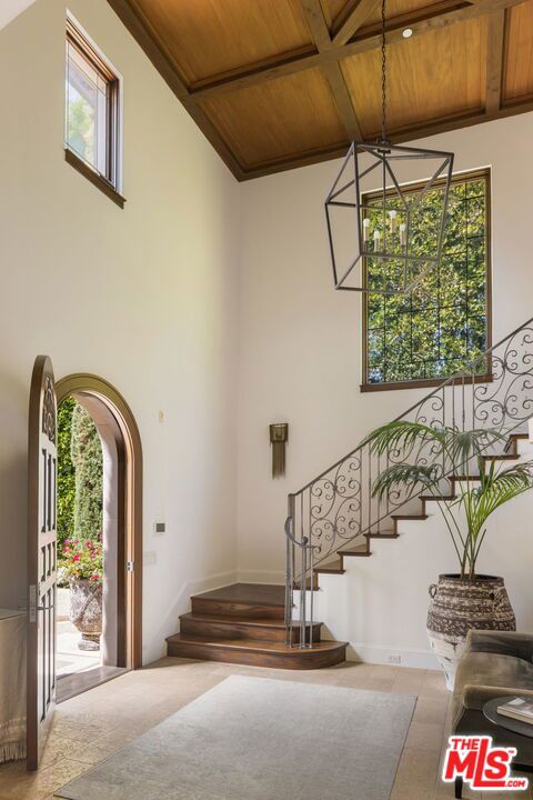 Drew Fenton | 182 N Carmelina Avenue Los Angeles CA | MLS: 7686952