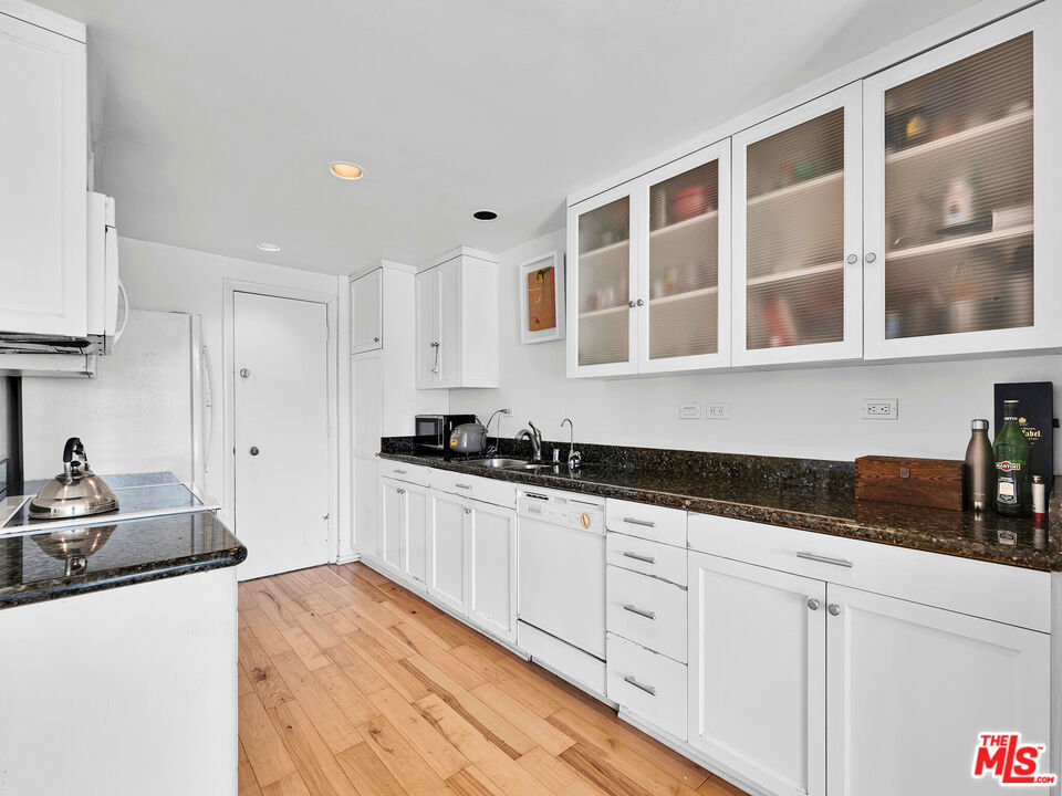 MLS #25537325 img 17