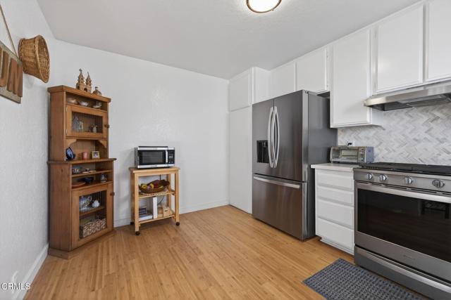 Detail Gallery Image 14 of 18 For 2543 E Harbor Bld #1,  Ventura,  CA 93001 - 2 Beds | 1/1 Baths