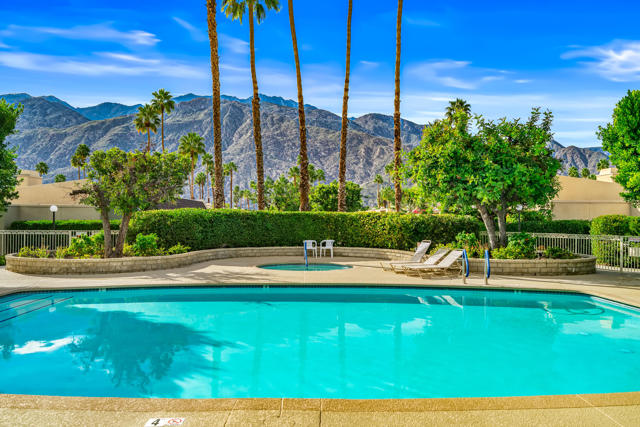 1456 Tiffany Circle N, Palm Springs, CA 92262