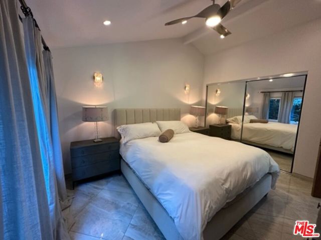 425 Sunridge Street, Playa del Rey CA: https://media.crmls.org/mediaz/13ab6bf1-a31e-4497-be00-8fc864f0aaa6.jpg