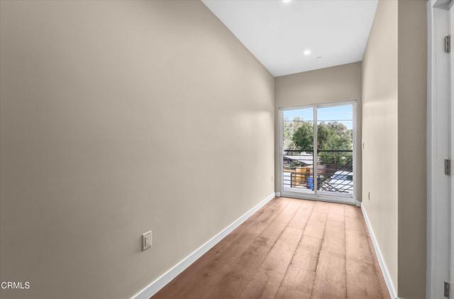 Detail Gallery Image 11 of 40 For 3933 Glenalbyn Dr, Mount Washington,  CA 90065 - 4 Beds | 4 Baths