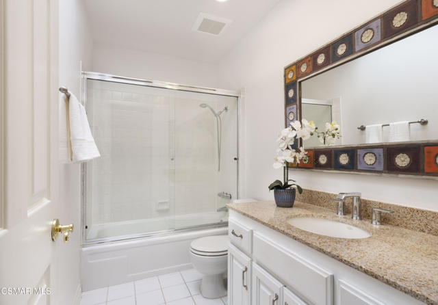Image 22 of 33 For 6564 Woodcrest Place