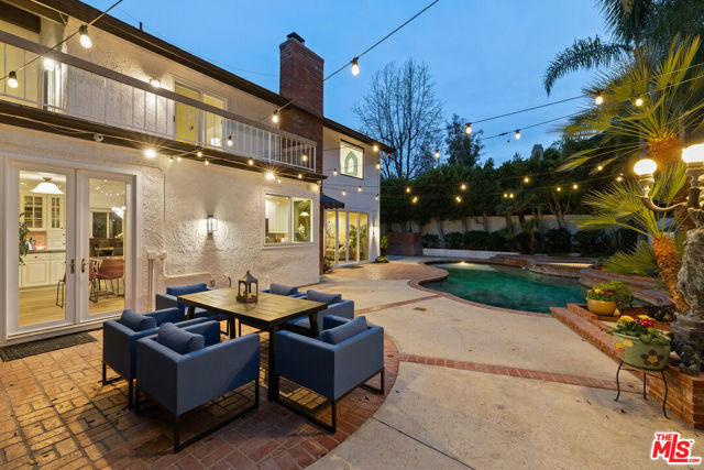 4415 Dulcinea Court, Woodland Hills CA: https://media.crmls.org/mediaz/13adbc2a-ef7f-435f-ad2f-a32e36562de5.jpg
