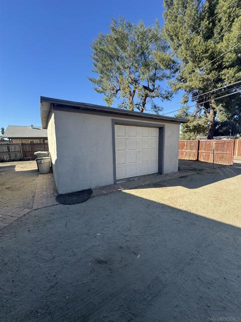 26364 San Jacinto St, Hemet, California 92543, ,Multi-Family,For Sale,San Jacinto St,240028452SD