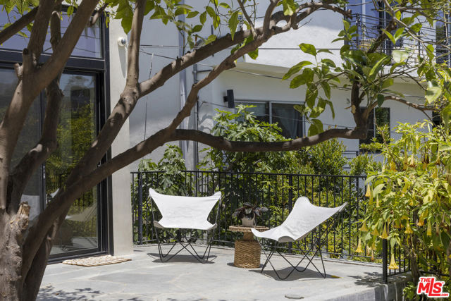 1508 Elevado Street, Los Angeles CA: https://media.crmls.org/mediaz/13add8cd-efb2-4f80-9acc-bc07468c1f57.jpg