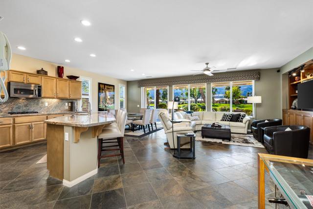 81945 Golden Star Way, La Quinta CA: https://media.crmls.org/mediaz/13ae858b-00da-4455-a697-a9a9dffb6536.jpg