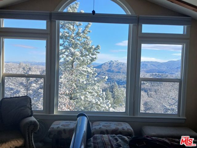 1251 Kodiak Drive, Lake Arrowhead, CA 92352