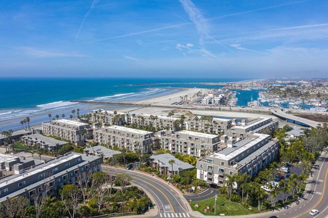 999 N Pacific St, Oceanside CA: https://media.crmls.org/mediaz/13aee5db-70a8-4108-8a1c-76d7a2708558.jpg