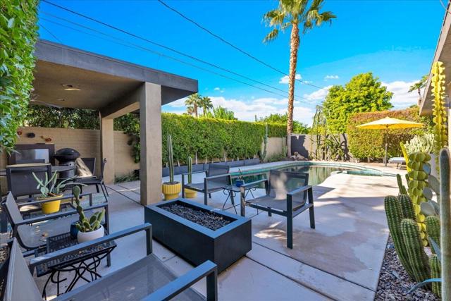 703 N Calle Rolph, Palm Springs, CA 92262