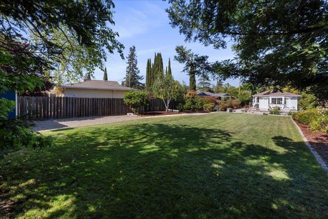 244 Hillview Avenue, Redwood City CA: https://media.crmls.org/mediaz/13afcafe-d556-456b-8083-143880eb97eb.jpg