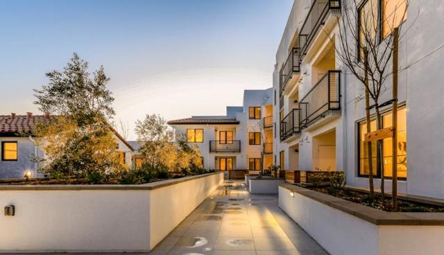 1850 El Camino Real, Santa Clara CA: https://media.crmls.org/mediaz/13b0554f-678d-4cb2-834f-66fd10cec376.jpg