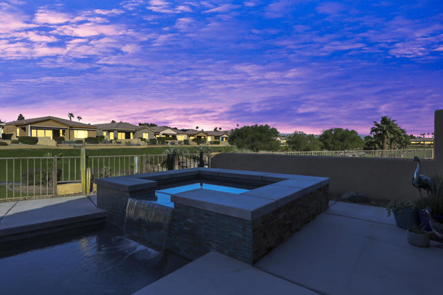 Image 14 of 48 For 67252 Zuni Court