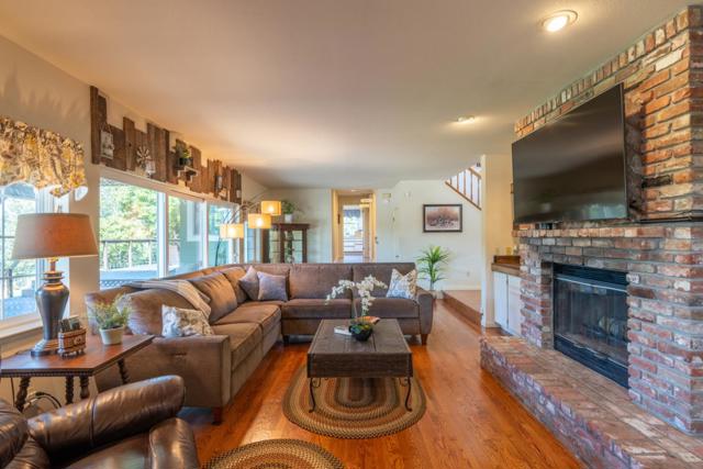 378 Crazy Horse Canyon Road, Salinas CA: https://media.crmls.org/mediaz/13b138f6-7924-48c1-b852-ab71392f68be.jpg