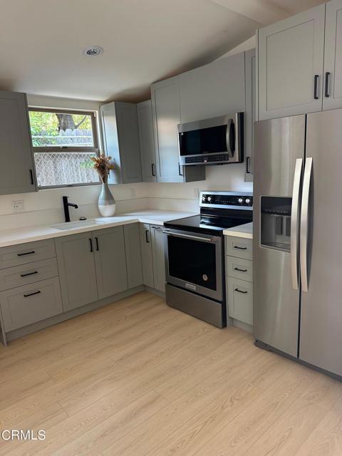 530 1/2 Thompson Drive, Pasadena CA: https://media.crmls.org/mediaz/13b1b59a-0705-48b9-9f4a-a1c085a914f8.jpg