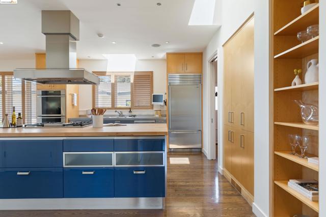 Image 13 of 49 For 251 Pershing Dr