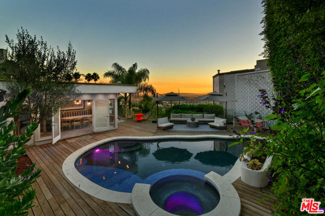 2137 Sunset Plaza Dr. photo 68