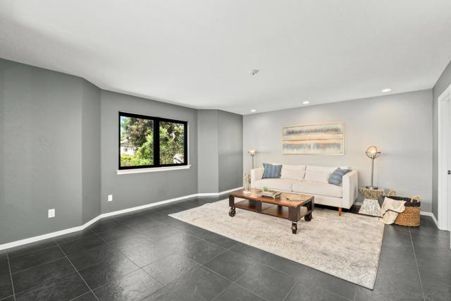 1695 Neale St, San Diego CA: https://media.crmls.org/mediaz/13b1ea92-0dfc-412c-8b44-bd5a7381a3e9.jpg